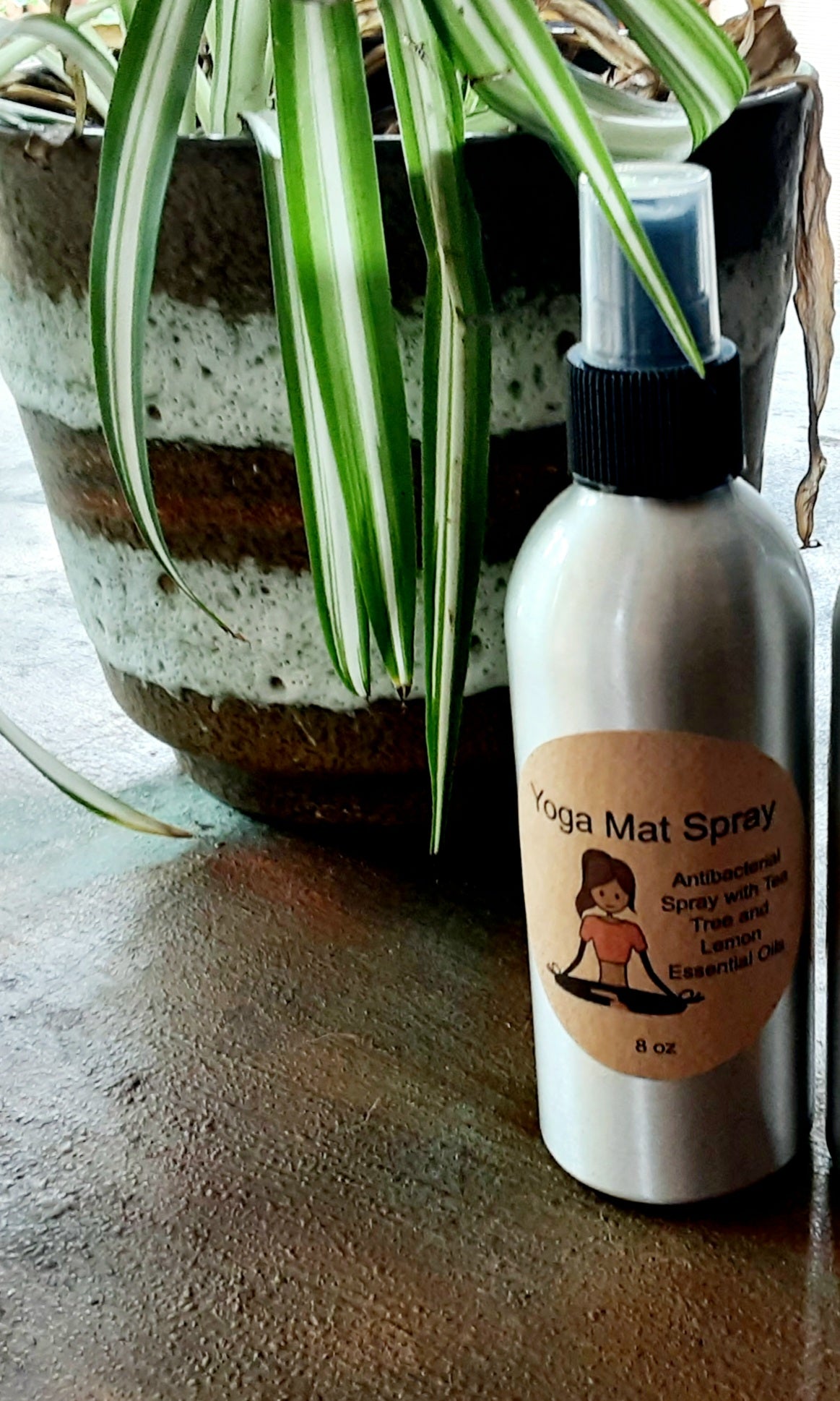Yoga Mat Lemon and Tea Tree Refresher Spray